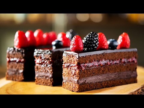 How to Make Raspberry Chocolate Cake