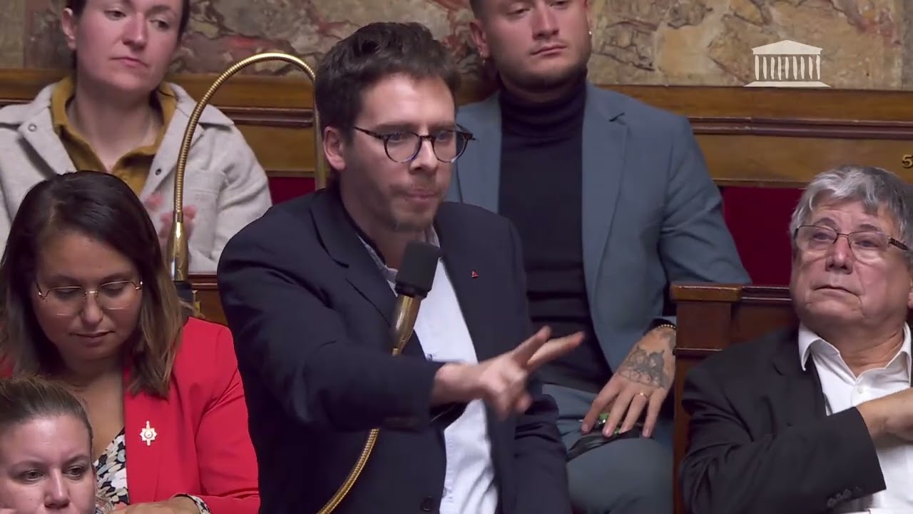 28/11/2024 Hadrien Clouet (Rappel au règlement) : Abrogation de la retraite à 64 ans