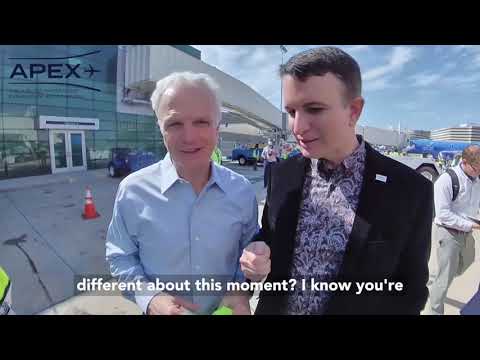 Vídeo: O Que é O Breeze Airways? O Fundador Da JetBlue Deseja Atender Aeroportos Menos Utilizados