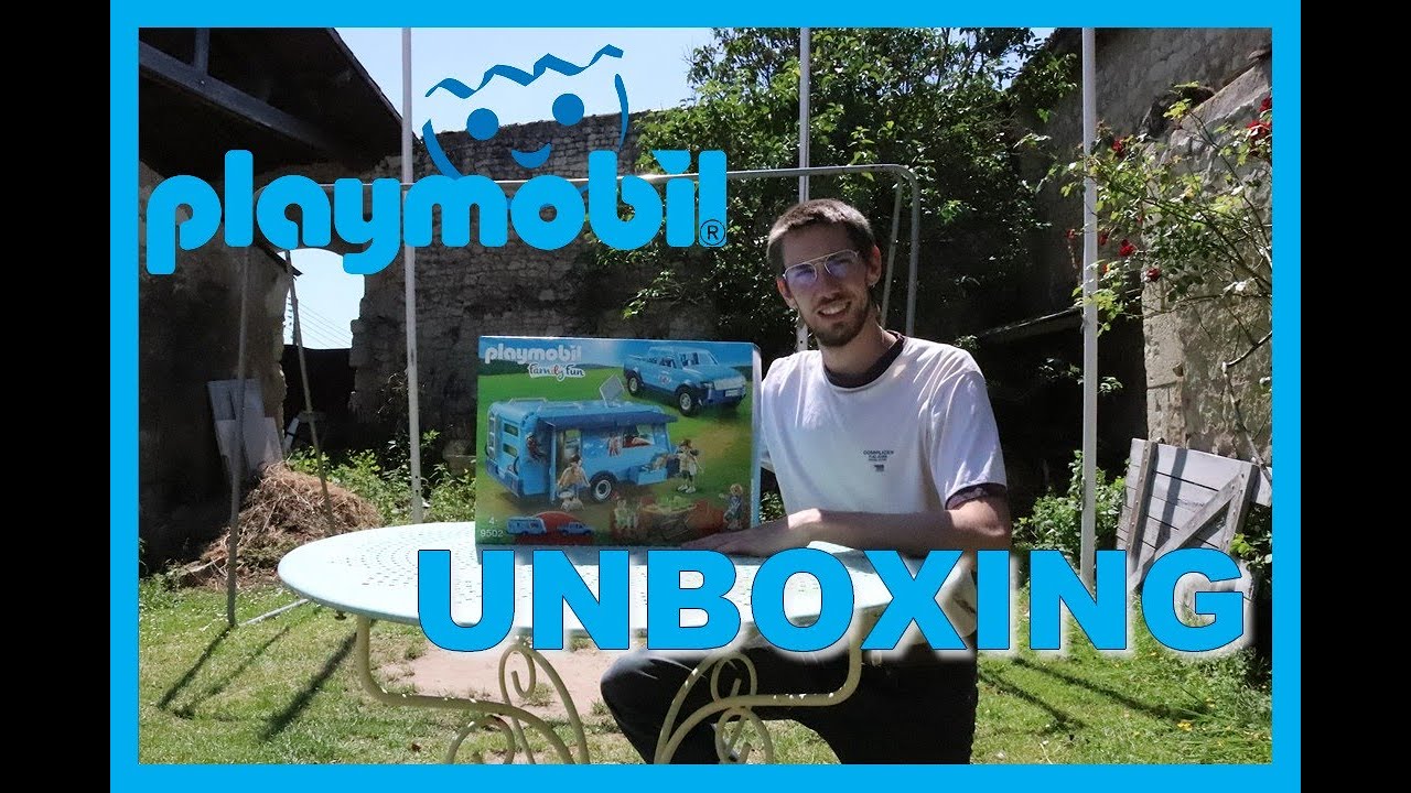 PLAYMOBIL FAMILLE AVEC VOITURE ET CARAVANE REF 9502 UNBOXING EN FRANCAIS - YouTube