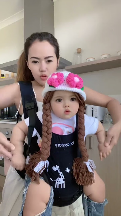 Boneka rambut palsu #bayi #bayilucu #bayigemes #bayiimut #masyaallahtabarakallah #shorts