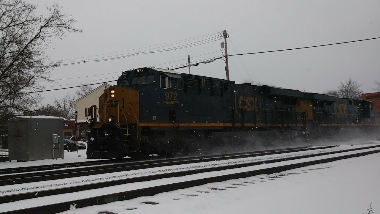 [HD] CSX Q161 Intermodal Train Westbound - Fairport, NY