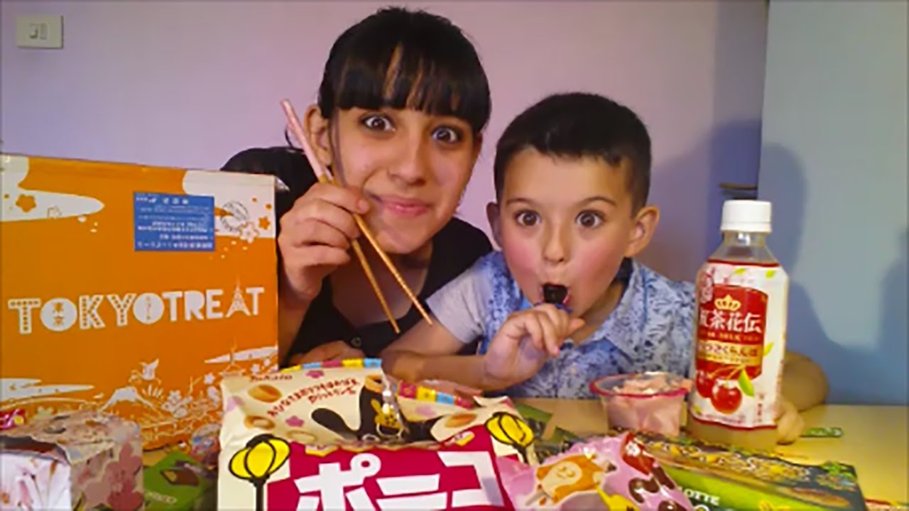 UNBOXING TOKYO TREAT!! Fun & tasty Japanese Candies!!!