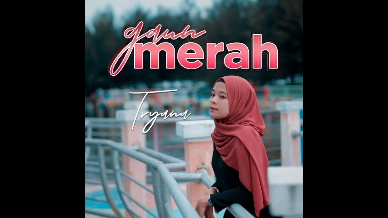 Gaun merah ~ cover tryana