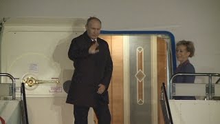 プーチン大統領、帰国の途 日ロ首脳会談終えて