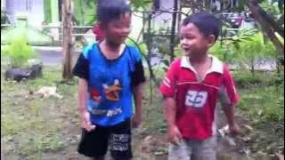 ANAK KECIL LUCU JOGED GOYANG DUMANG