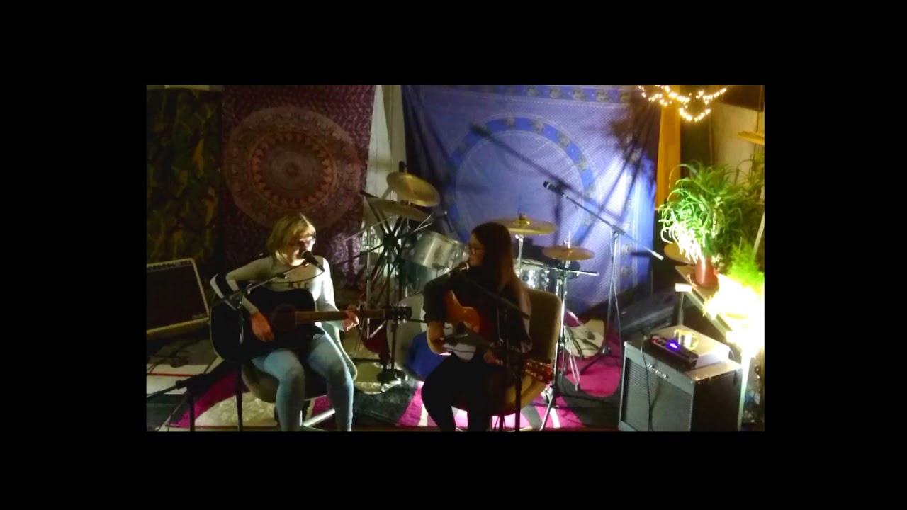 2 yellow hearts - Njegova pesem