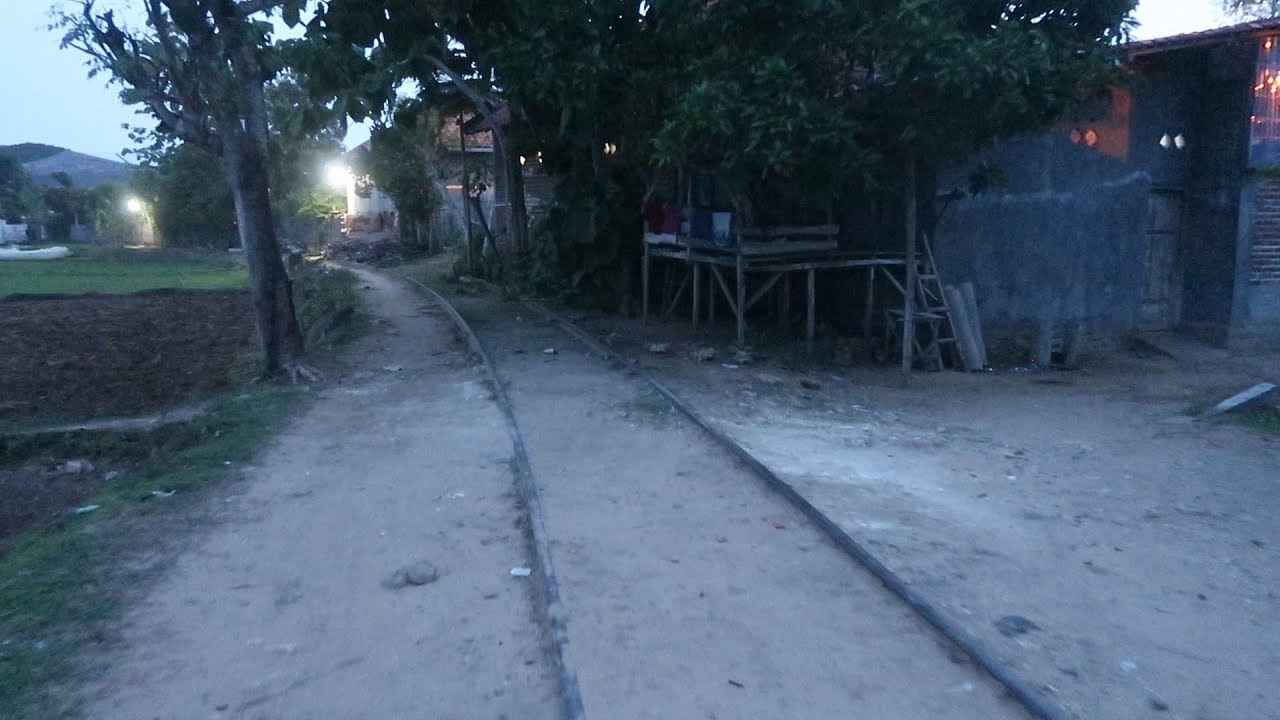 STASIUN KWANYAR MADURA || Liputan Malam, Peninggalan Belanda yang Masih Terawat Dengan Baik ||