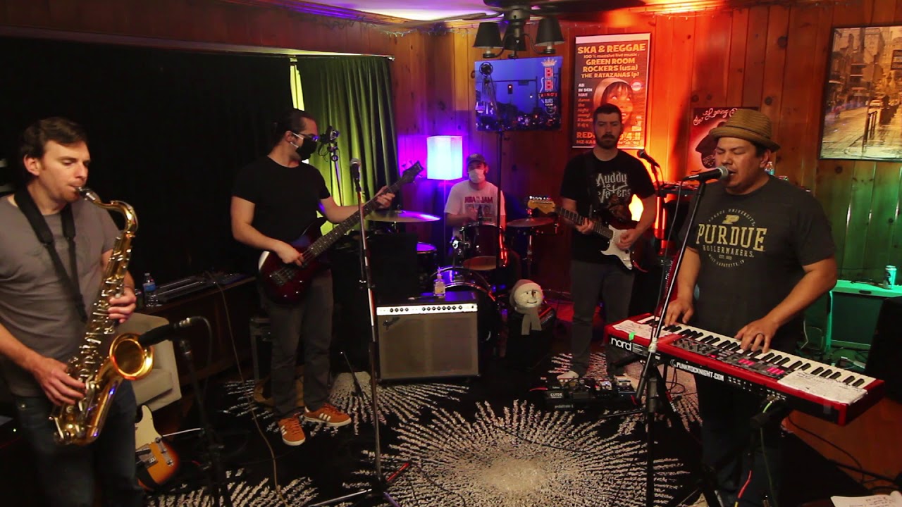 Guarda Green Room Rockers- Alone Again (Parkway Sessions) su YouTube Guarda Green Room Rockers- Alone Again (Parkway Sessions) su YouTube