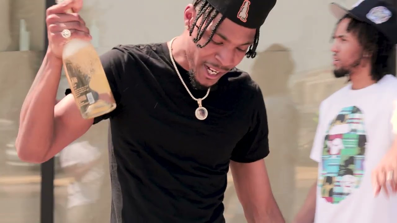 “Toast to the Life” | RA’Saleni: Street Dreamin’(@dagodamunra)