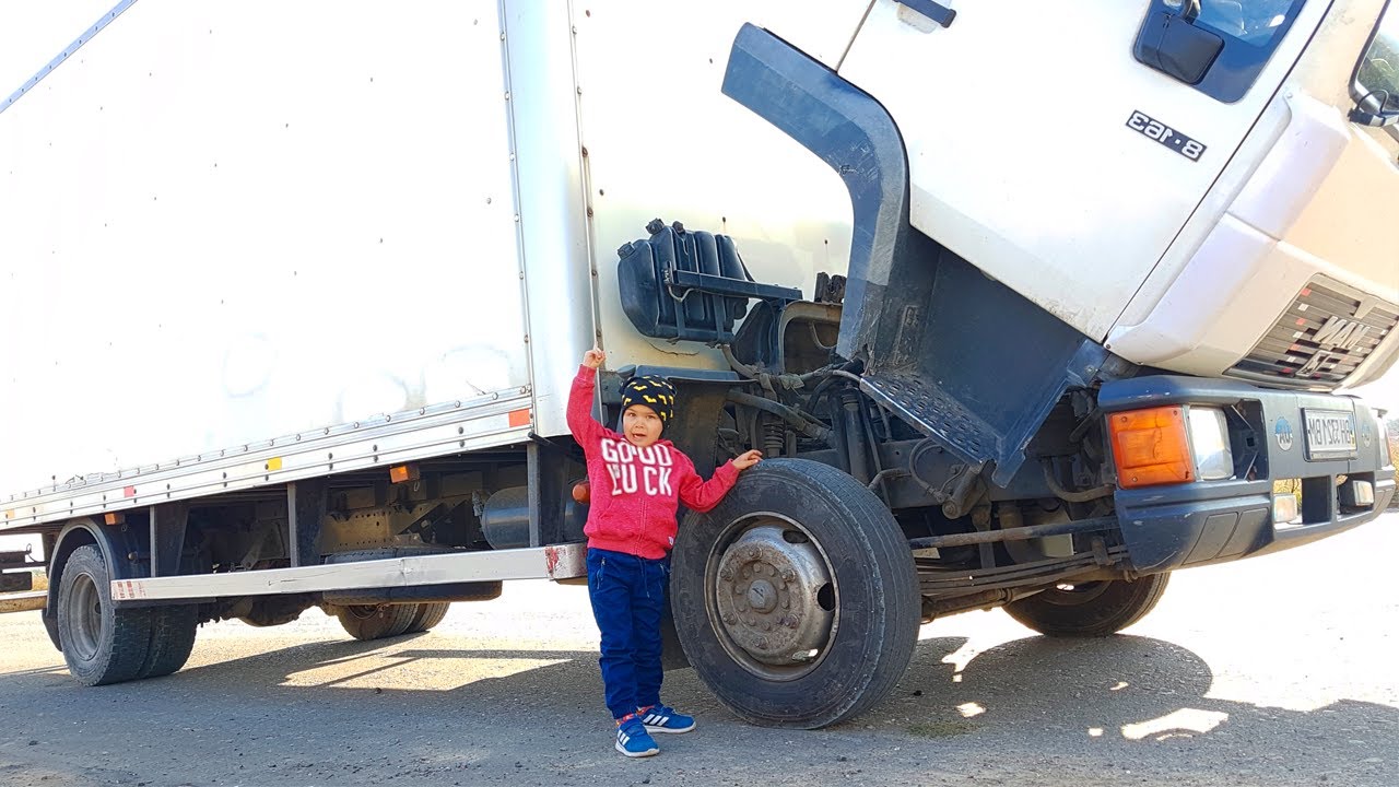 Весёлые истории про грузовик и машинки - YouTube