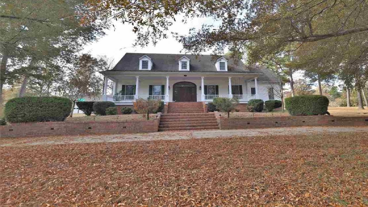 255 Waverly, Paducah, KY Presented by Housman Partners.