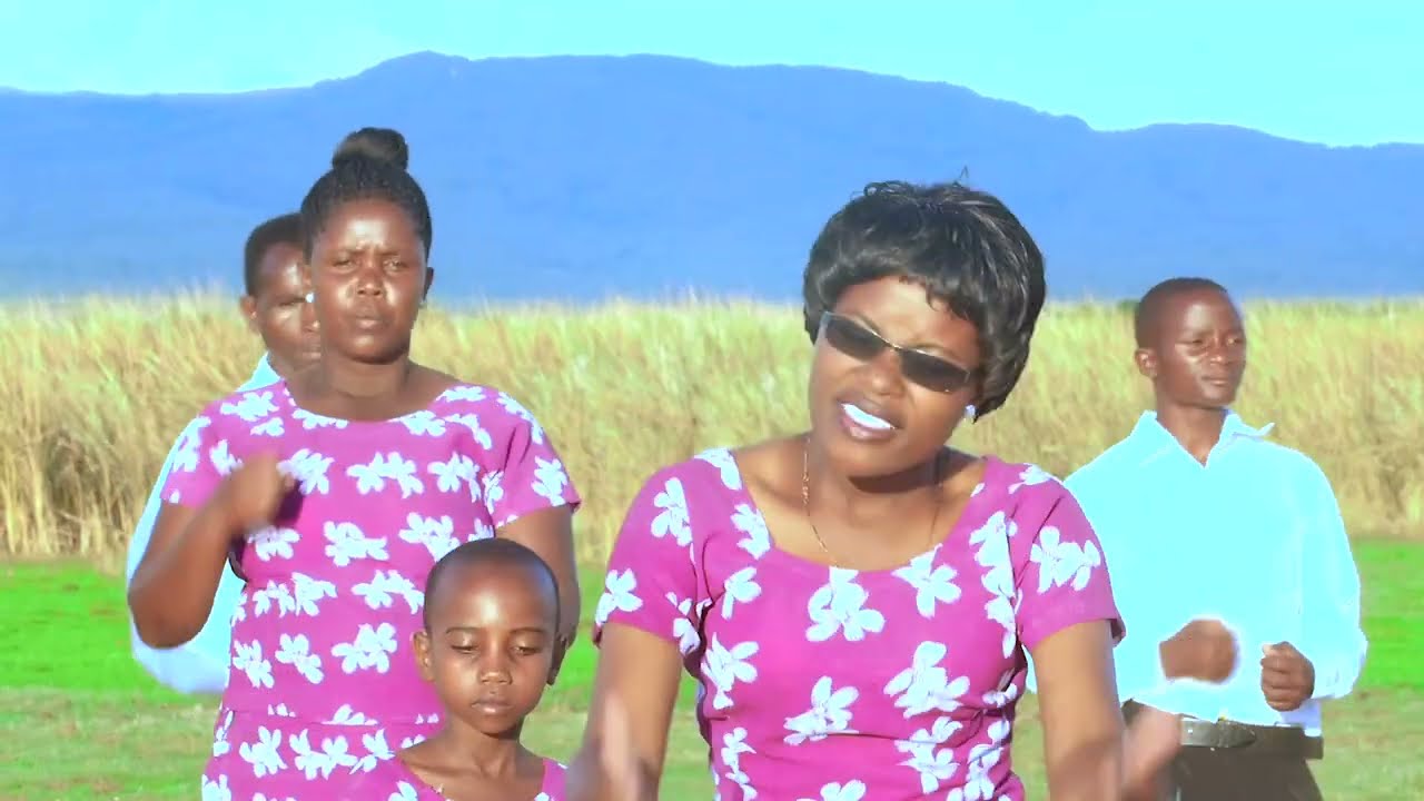 TUMAINI CHOIR - KKKT USH.MANG'OLA (PIGA VITA)