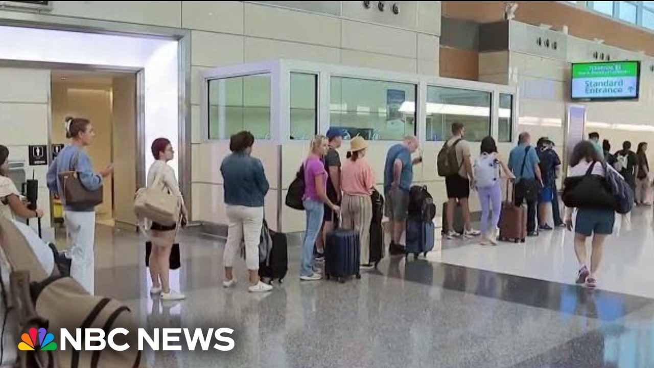 72 million expected in holiday travel crush