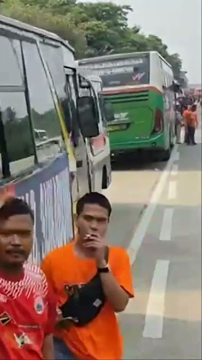 Pintu Tol Citeureup Jagorawi tempat titik kumpul bus-bus The Jakmani Kab Bogor berkumpul