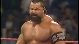The Barbarian vs. Mark Thomas [WWF 1990]