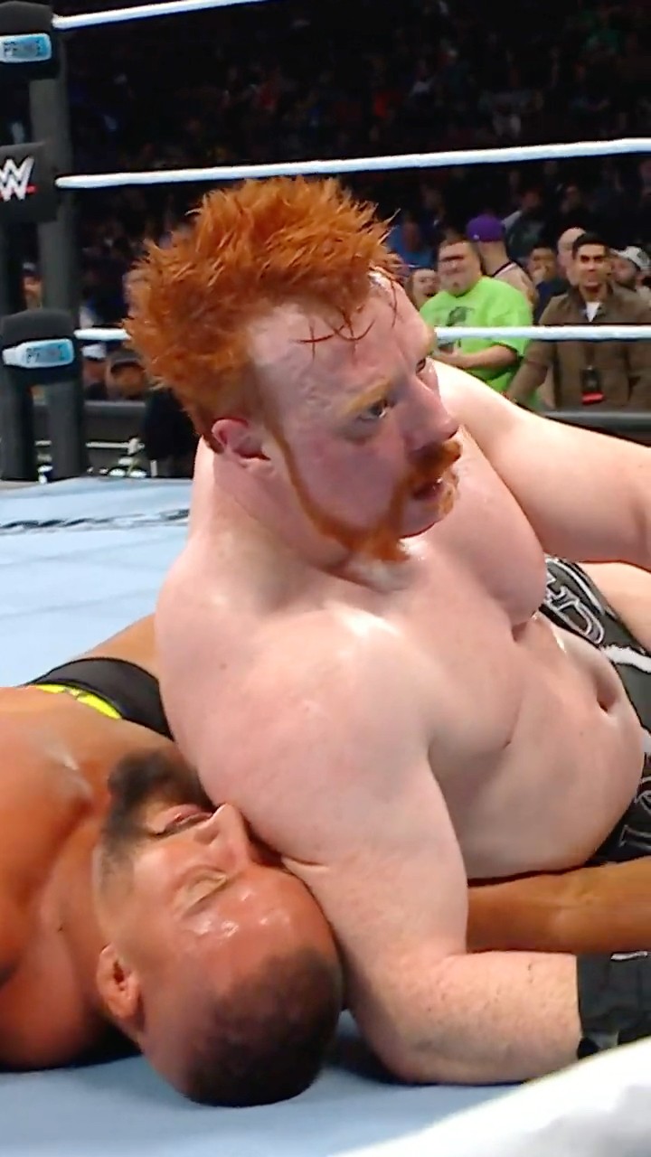 Sheamus was so close, but Ludwig Kaiser wasn’t having it ? #SurvivorSeries