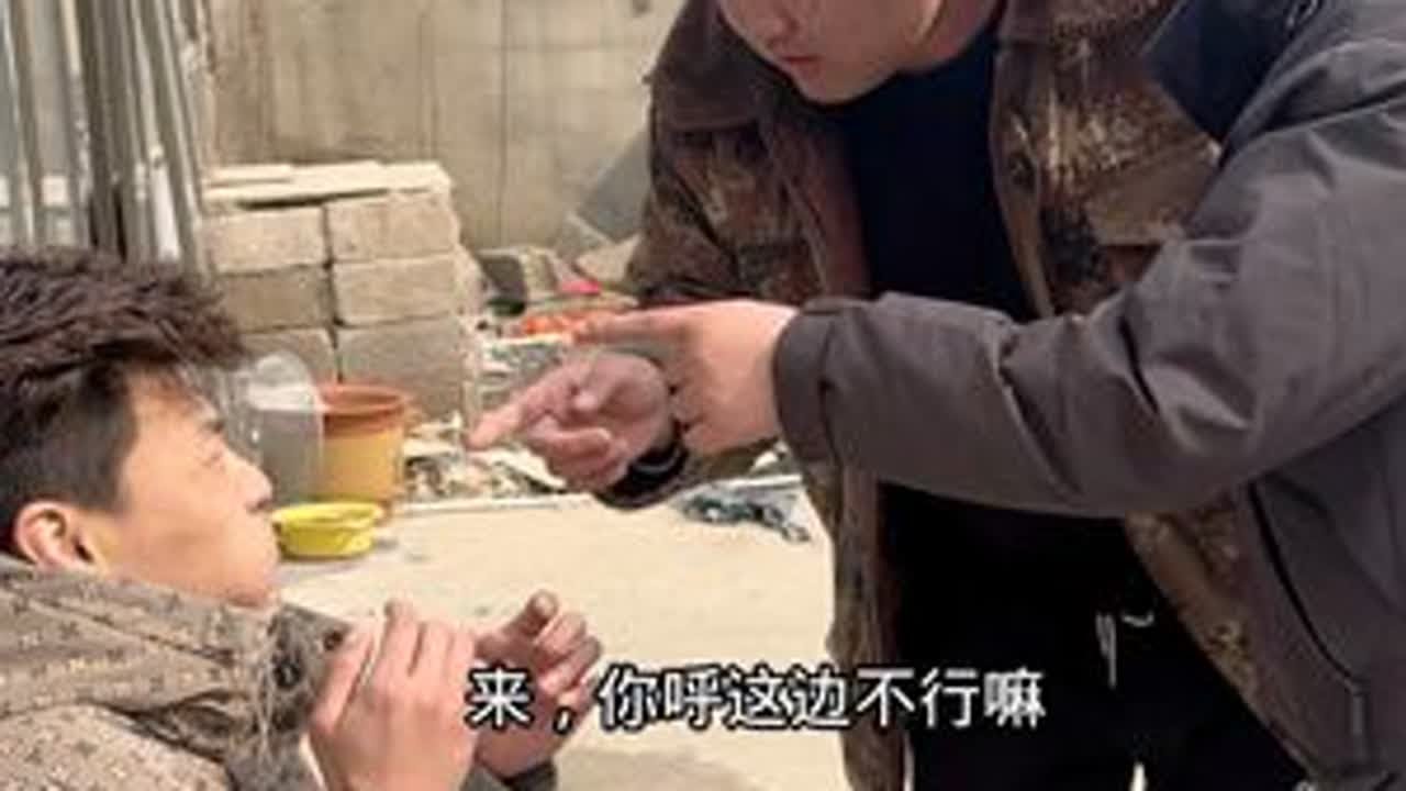 两个叔我飞不动了我要回家