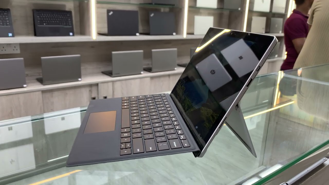 Microsoft Surface Pro 4 Core i7 6th Gen 256GB SSD Detachable Touch 
