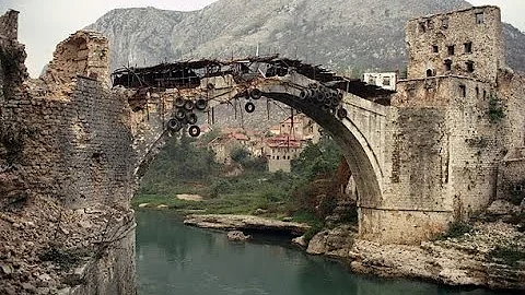 Shari DeLorian - The rise and fall of Mostar