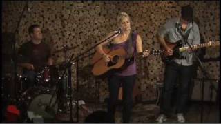 Anna Vandas - &quot;A Calm&quot; - www.streamingcafe.net