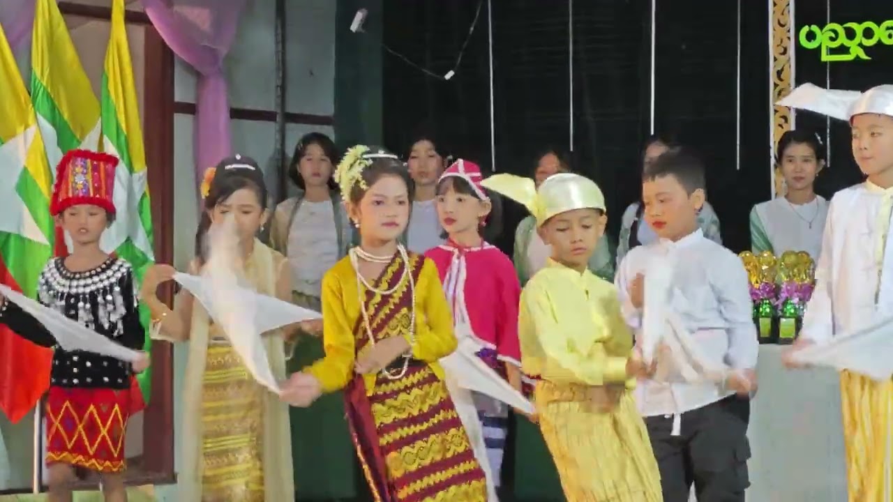 G 3 စည်းလုံးချင်းတွက်သီချင်းတစ်ပုဒ်ရှိနေတယ်