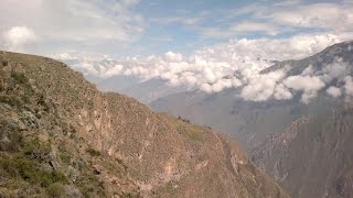 The deepest valley in the world - Alexandro Querevalú