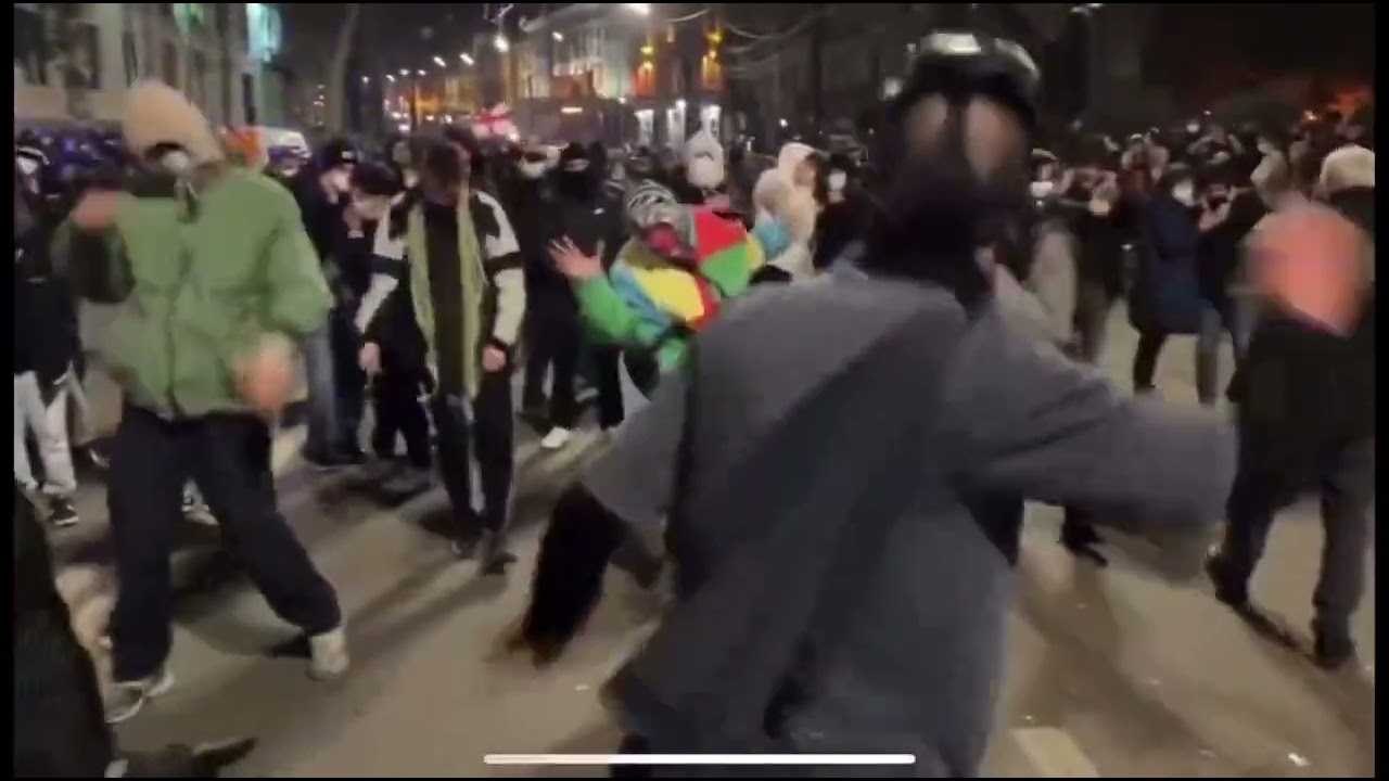anti government protest turns into hardstyle-rave
