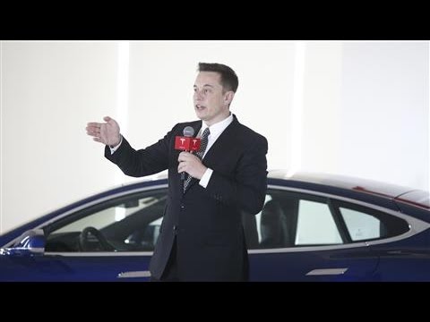 Video: Elonas Muskus nori Tesla pirkti SolarCity už 2,8 milijardus dolerių