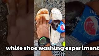 how to wash white shoes  \വെള്ള ചെരുപ്പും വെള്ള ഷൂ നമുക്ക് അടിപൊളിയായി  വെളുപ്പിച്ചു എടുക്കാം