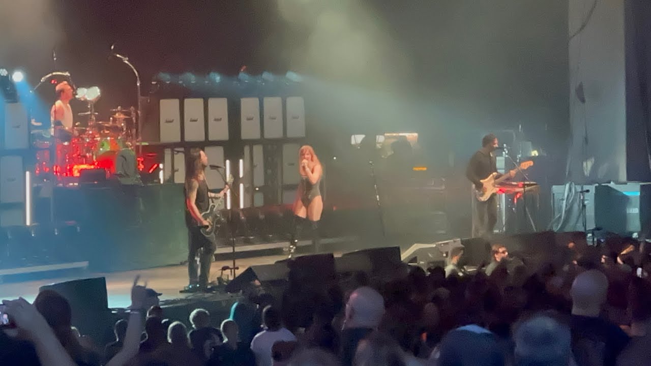 Like a Women Can - Halestorm (Live from PNC Music Pavilion 8/6/25) Like a Women Can - Halestorm (Live from PNC Music Pavilion 8/6/25)