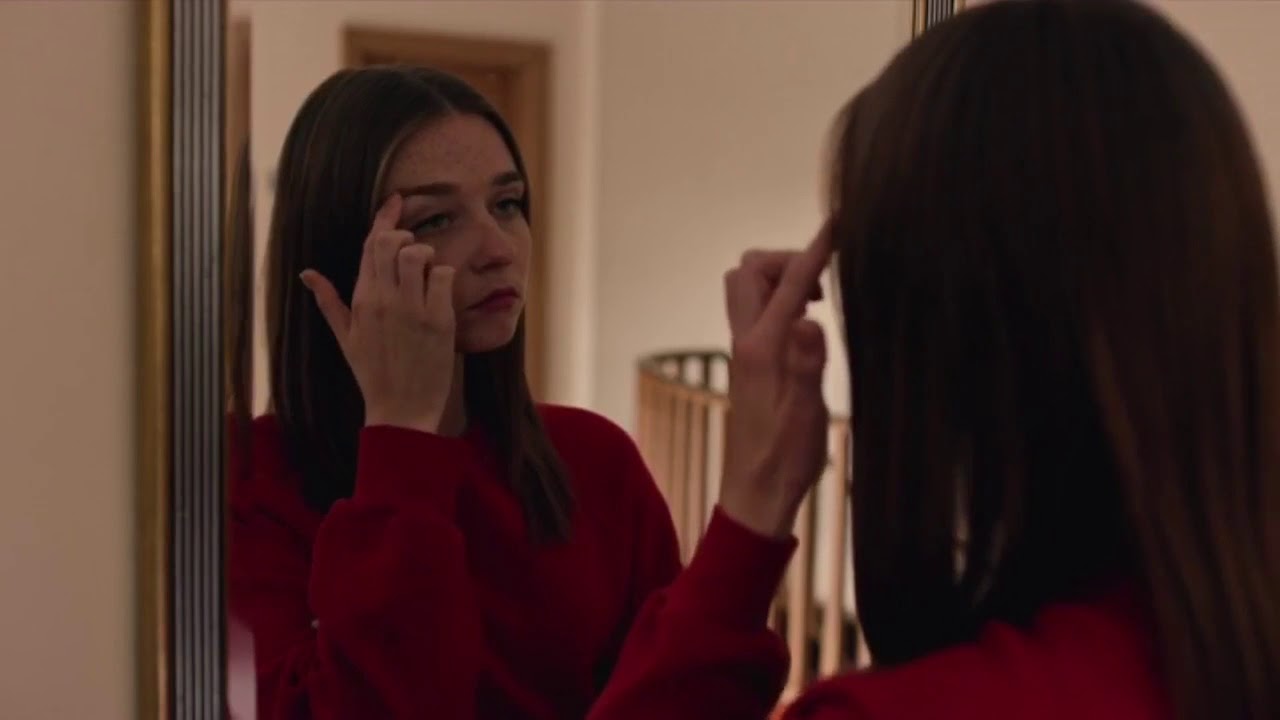 Alyssa logoless scenes  | The end of the f***ing world