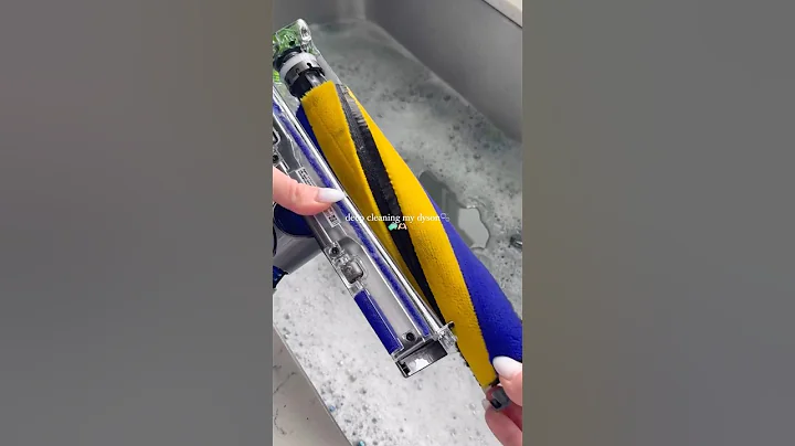 Deep clean my Dyson with me🫧#deepclean#vacuumcleaner#cleanwithme #asmr#motivation#cleaning #vacuum