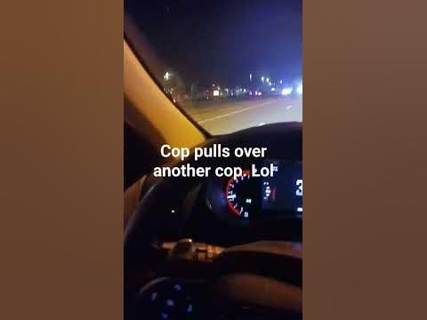 Cop pulls over another cop - YouTube