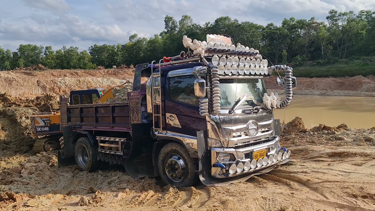 ทางโหดขนาดเจ้ายักษ์ยังไม่รอด Dump Truck Excavator