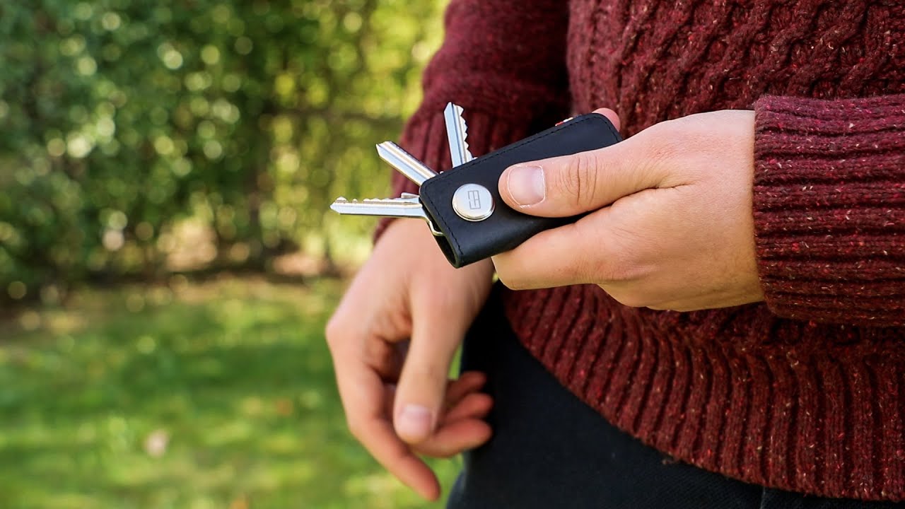 Lusso AirTag Key Holder - Garzini Lusso Carbon Black