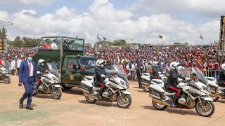 FROM STATE HOUSE TO UHURU GARDENS!! SEE HOW PRESIDENT UHURU ARRIVED FOR MADARAKA DAY CELEBRATIONS!!