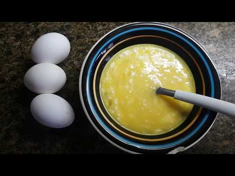 Vídeo: Como Colocar Ovos Mexidos No Microondas Em Dois Minutos