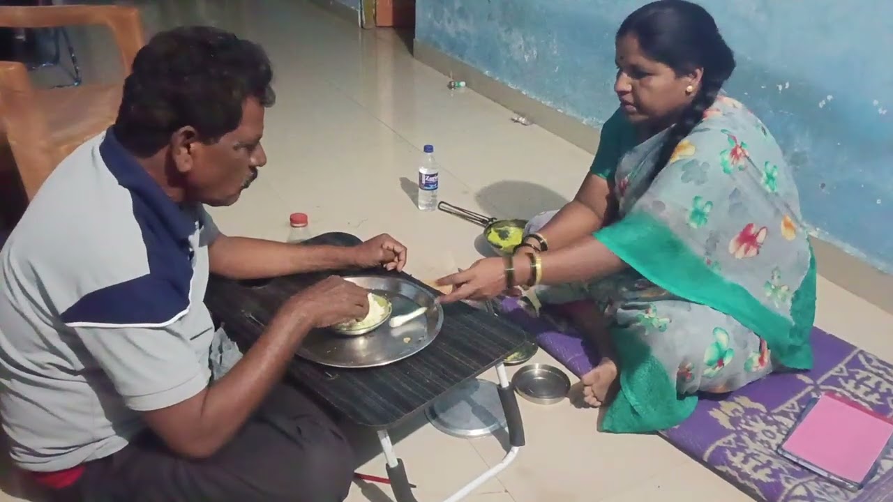 नवरा बायको ची जेवण करता करता नोक झोक