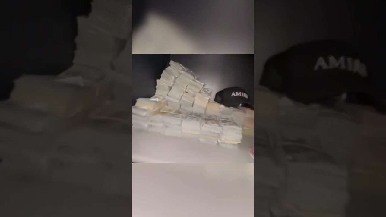 Пишите в коментах есть такие друзья ?) 