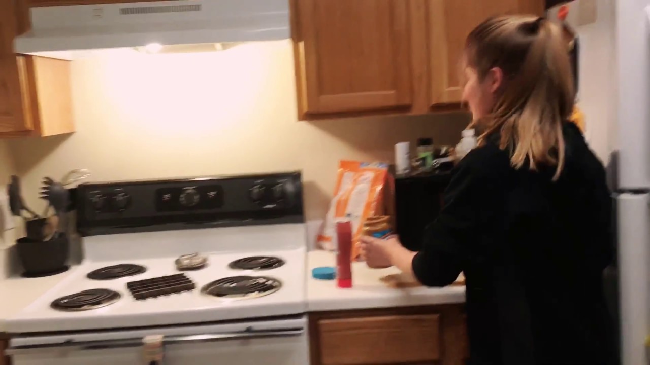 how to make the perfect pb&j - YouTube
