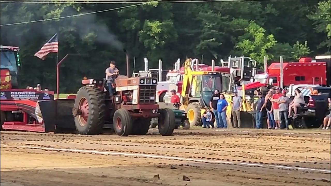16,000LB CLOSED COUNTY ONLY FARM STOCK TRACTORS ROUND 1 FAYETTE COUNTY