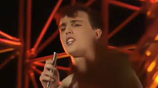 Tears For Fears – Mad World (Video)