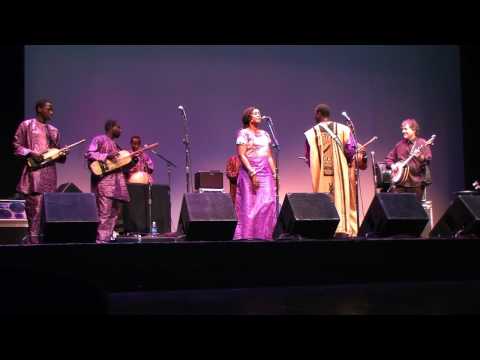 Bela Fleck and The Africa Project - Muscow - 2/19/...