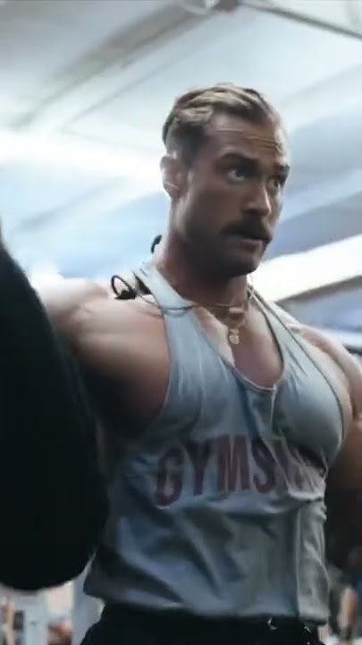 Cbum silenced the whole gym when he took his hoodie off. | Gym Motivation