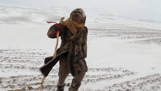 İbrahim Erbas bir eşarbın hikayesi. The story of a scarf. Yalnız kurt. Instegram : erbaserbas