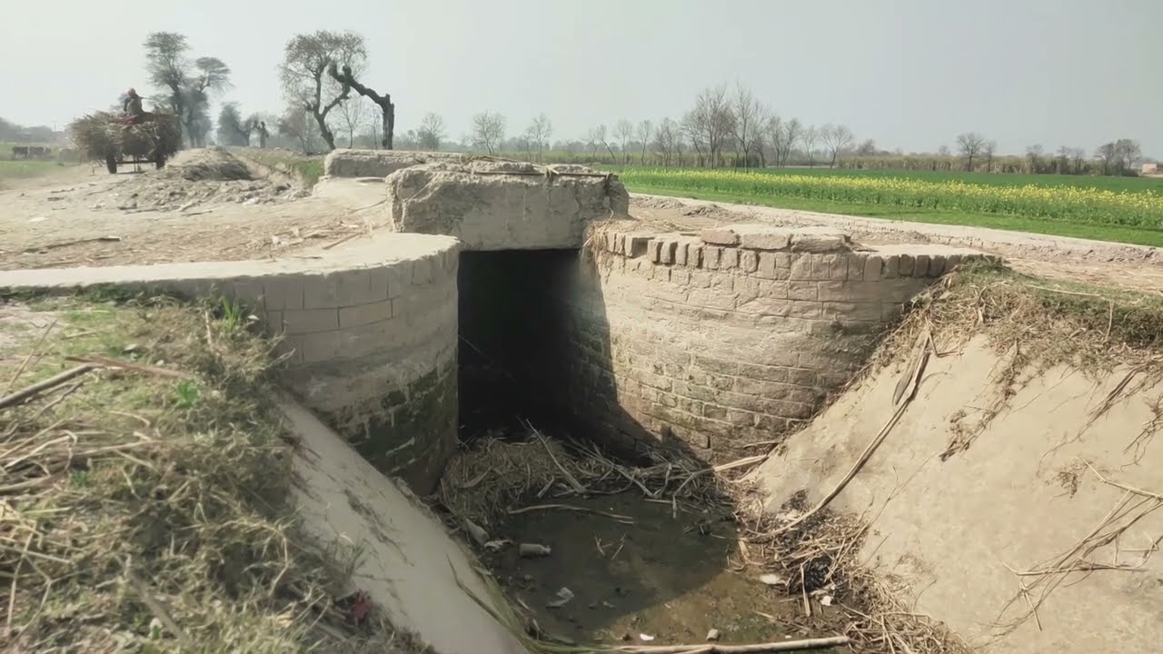 Sukhi Naher in Village Town  | Water Crisis in Pakistan's Village Areas | Roze Videos