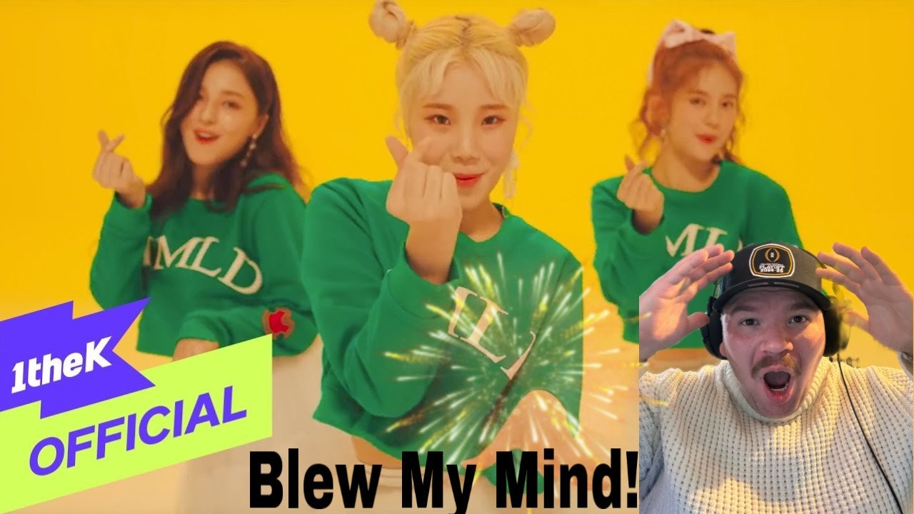 [MV] MOMOLAND (모모랜드) _ BBoom BBoom (뿜뿜) Reaction!/First Time Listening!/Blew My Mind!