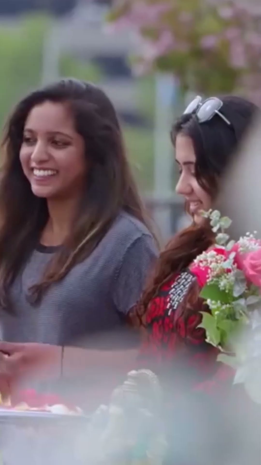 Sai Dharam Tej Ko Regina Cassandra Ka Beauty Spot Sabse Achha Laga #PatelOnSale #romancescene