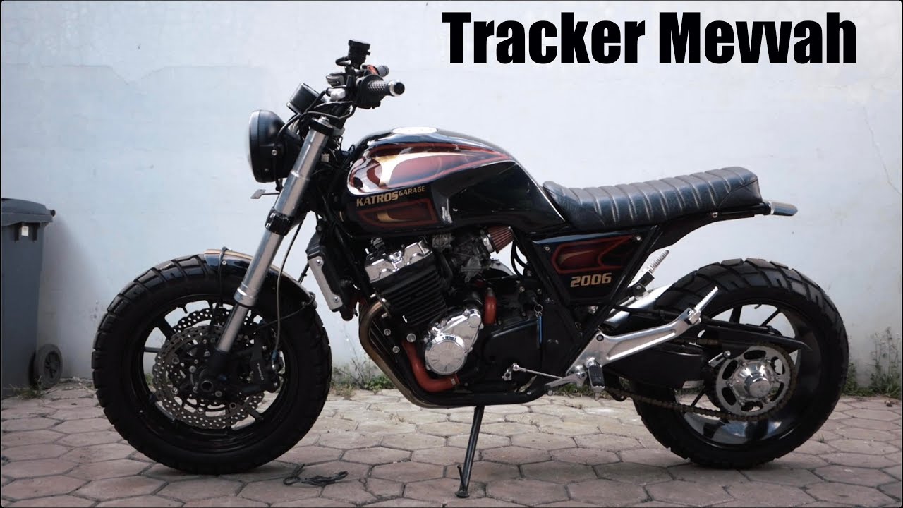 BITING THE DUST TJasin Motorcycles Barrel of Death Honda CB400 Tracker   Pipeburn